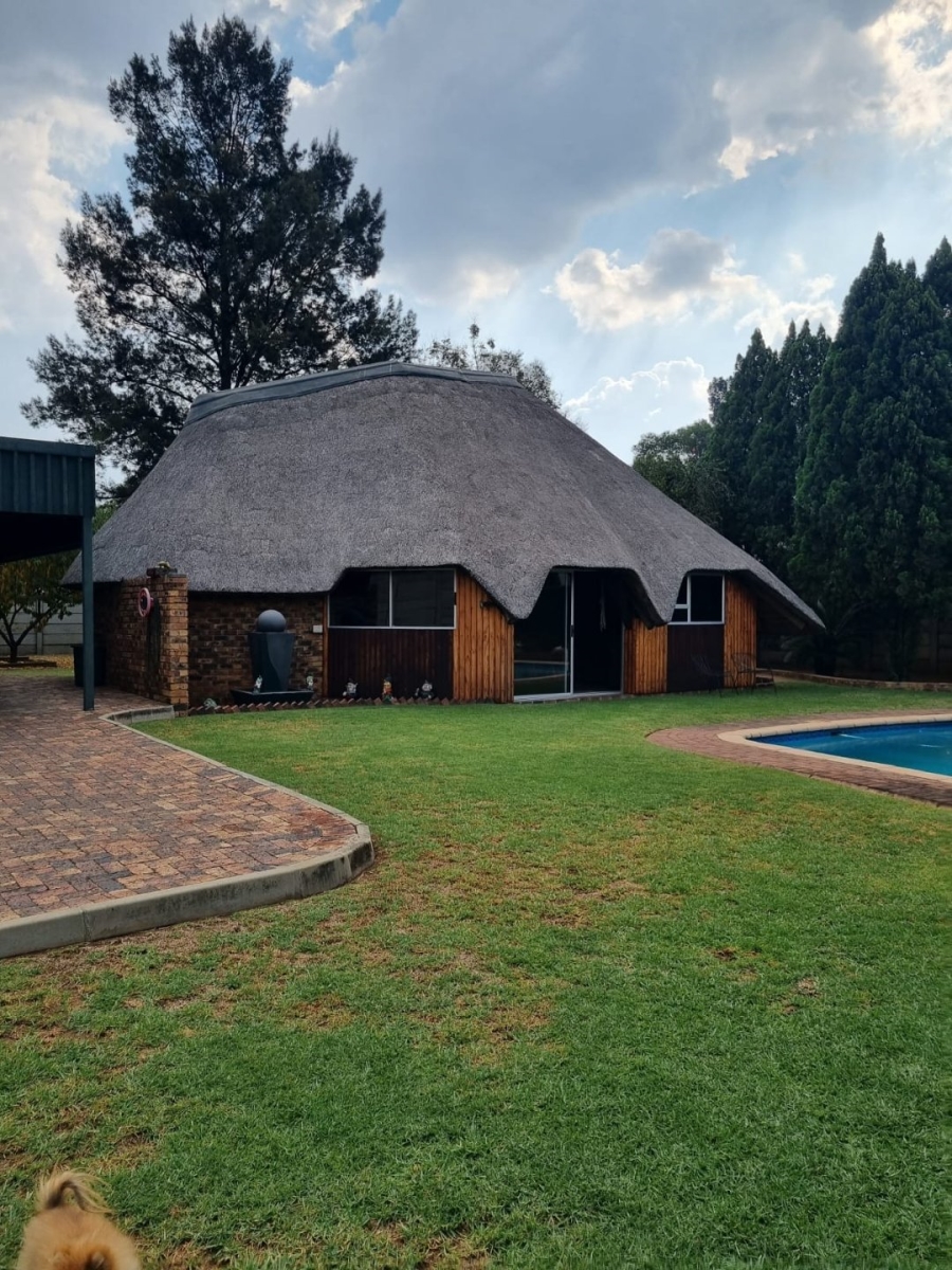 3 Bedroom Property for Sale in Vaalpark Free State